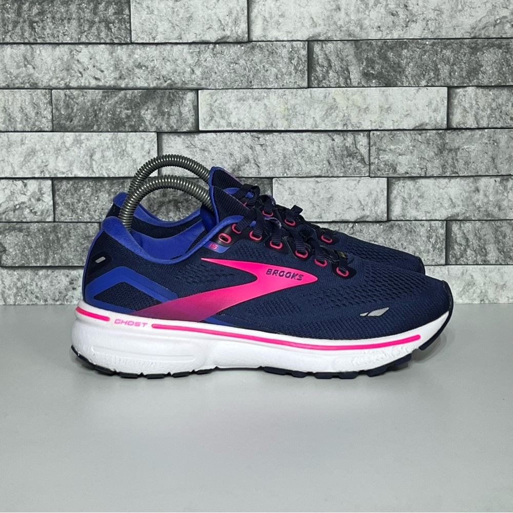 Brooks Ghost 15 Womens 8.5 Blue Pink Athletic Shoes